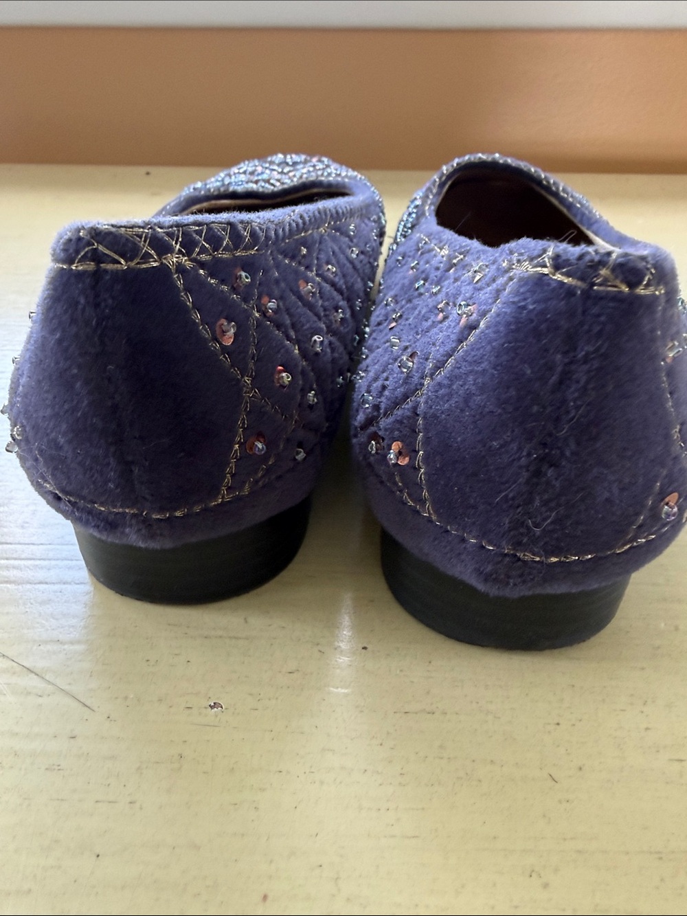 Coldwater Creek Navy Embroidered Sequin Ballet Flats Size 9
Like New - Picture 4 of 4